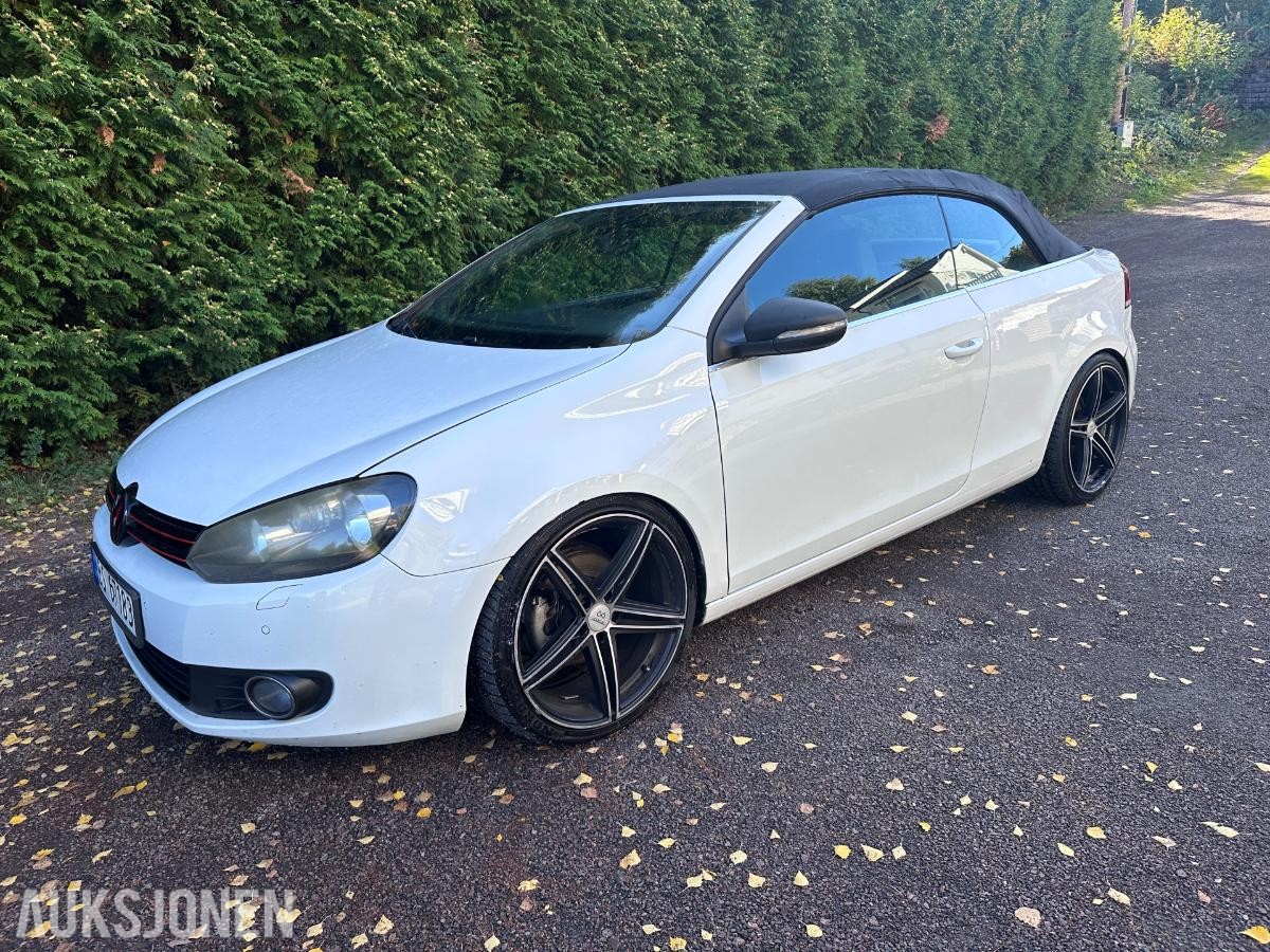 2012 Volkswagen Golf 1.6 Diesel 105hk Cabriolet, Cruisekontroll, Skinnseter