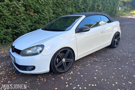 2012 Volkswagen Golf 1.6 Diesel 105hk Cabriolet, Cruisekontroll, Skinnseter