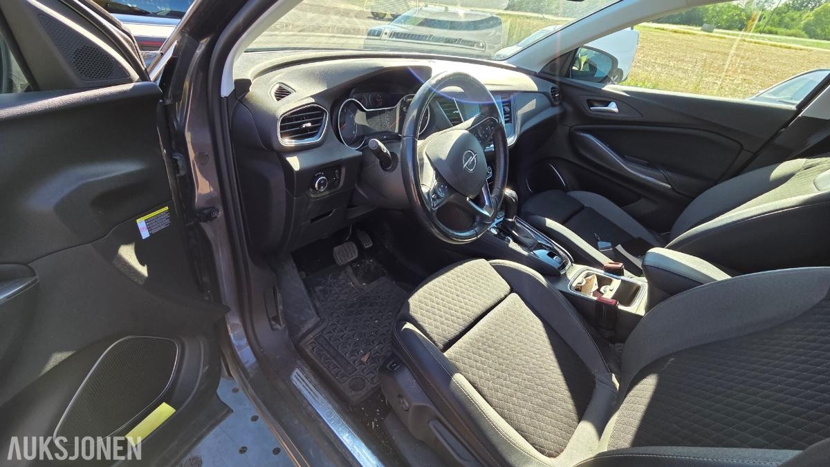2019 Opel Grandland X, 1,2T 130hk Rep objekt , 72000km