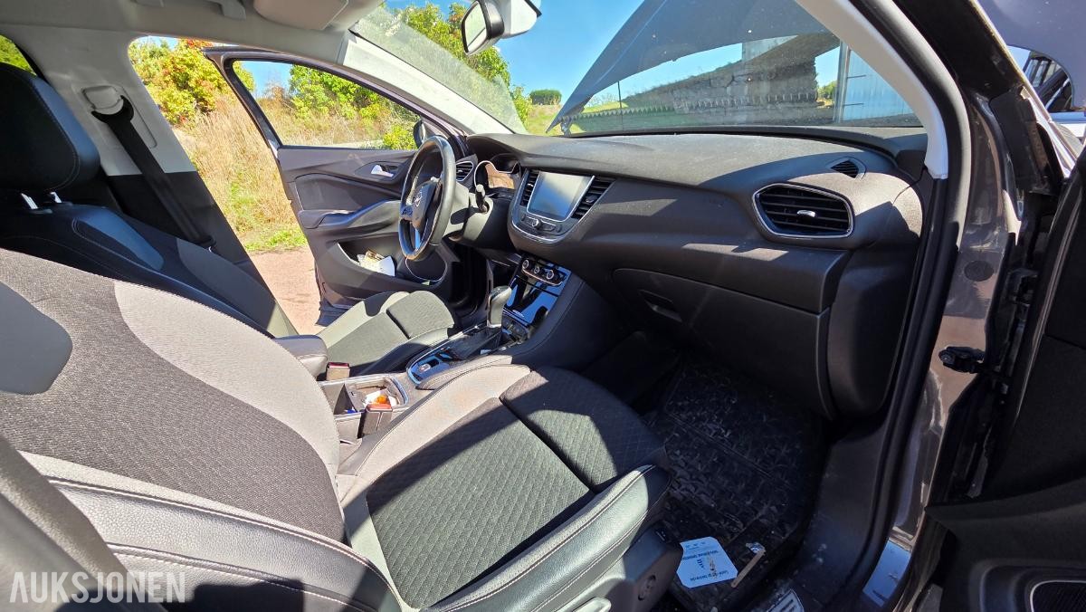 2019 Opel Grandland X, 1,2T 130hk Rep objekt , 72000km