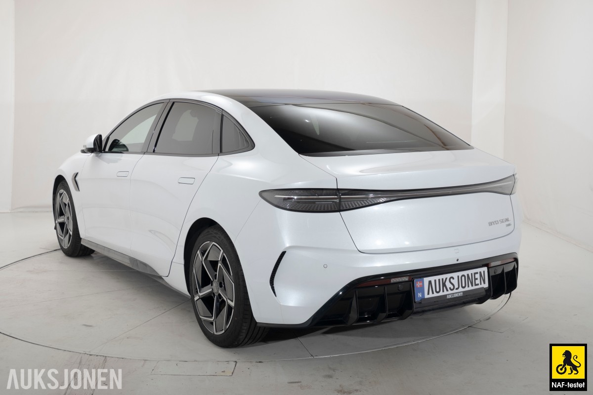 2024 BYD Seal 530 HK PERFORMANCE AWD 360-KAMERA PANORAMA SKINN DYNAUDIO