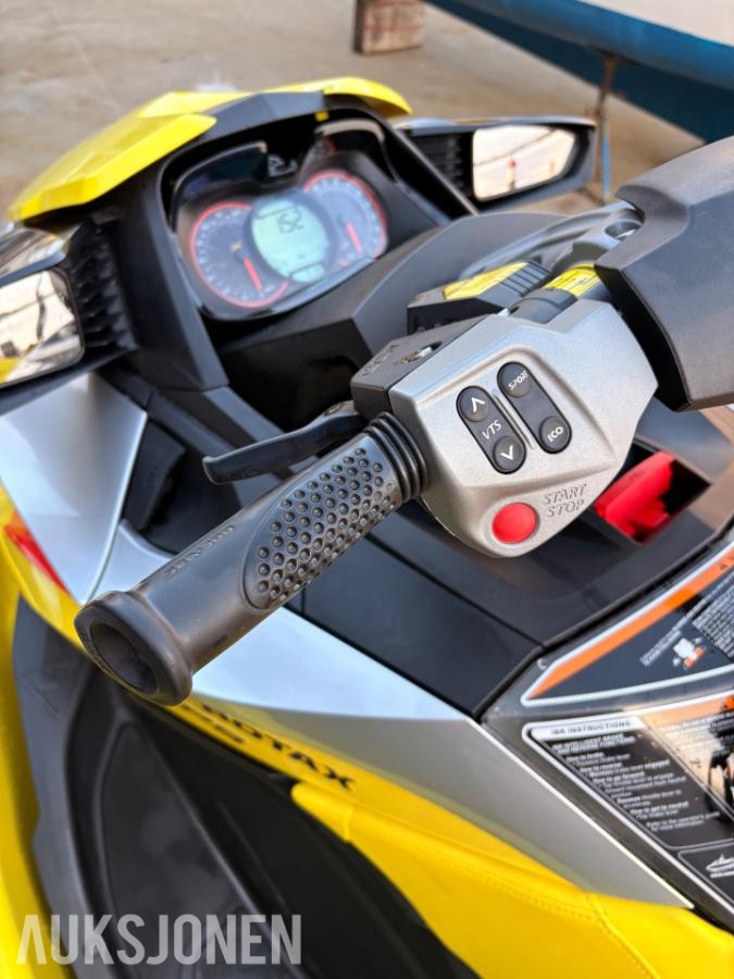 2015 SeaDoo 260 RXT R vannscooter med henger