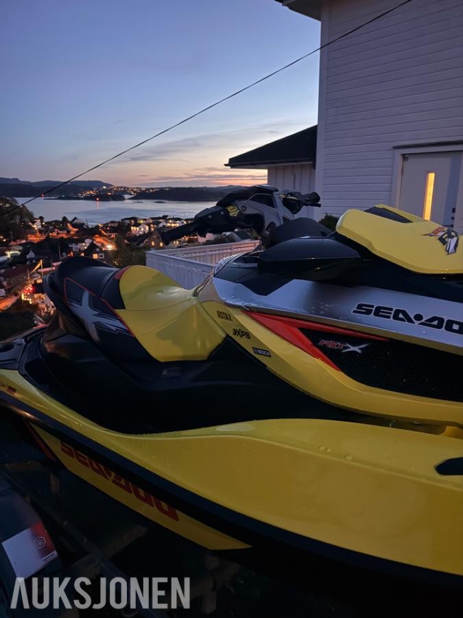 FÅ TIMER - 2015 SeaDoo 260 RXT R
