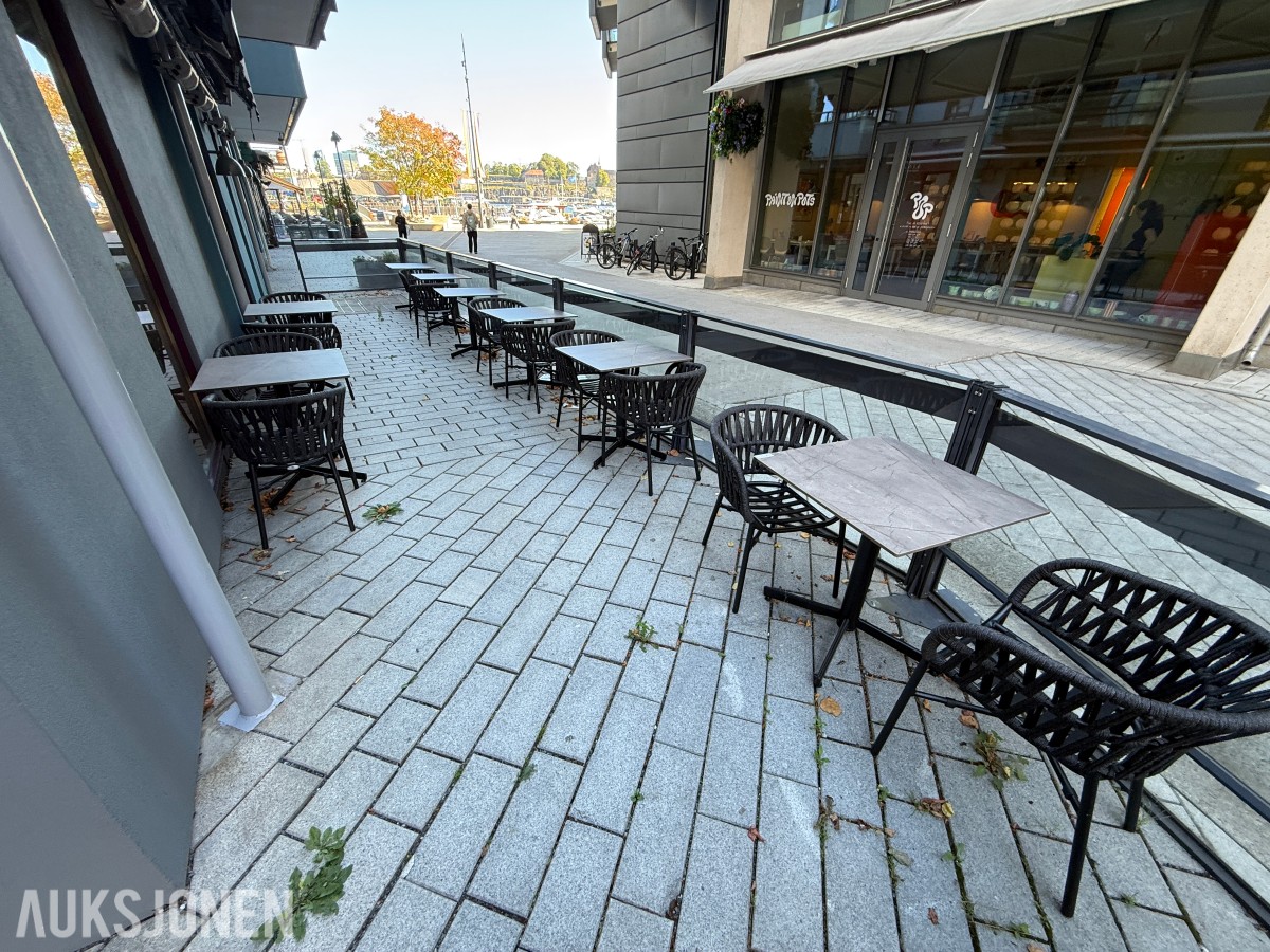 Parti utemøbler / restaurantmøbler – Grattoni IDOL Collection – bord og stoler