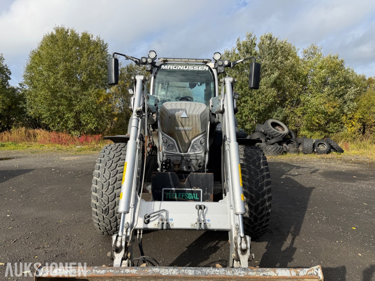 2018 Fendt 724 Vario traktor med laster, 6395 timer
