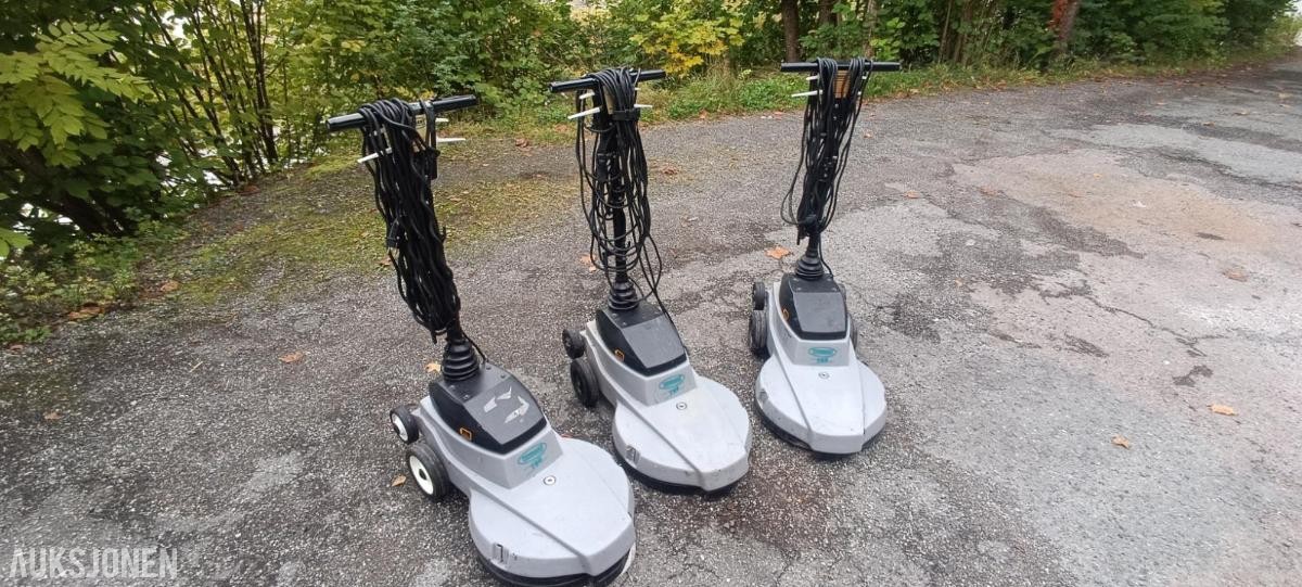 3 stk. Tennant 750 gulvpoleringsmaskiner