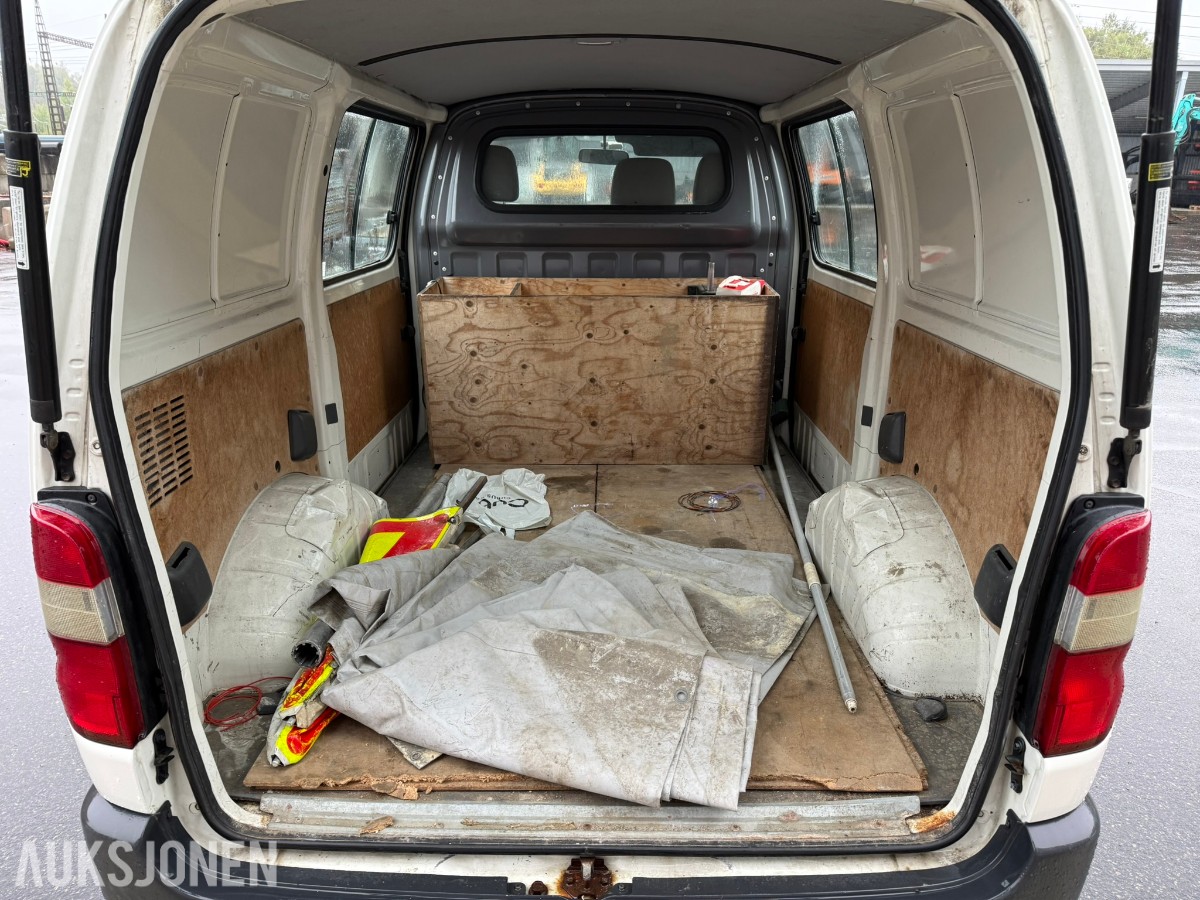 2006 Toyota HIACE 2.5-117 D 4WD - 90000 km - REP OBJEKT