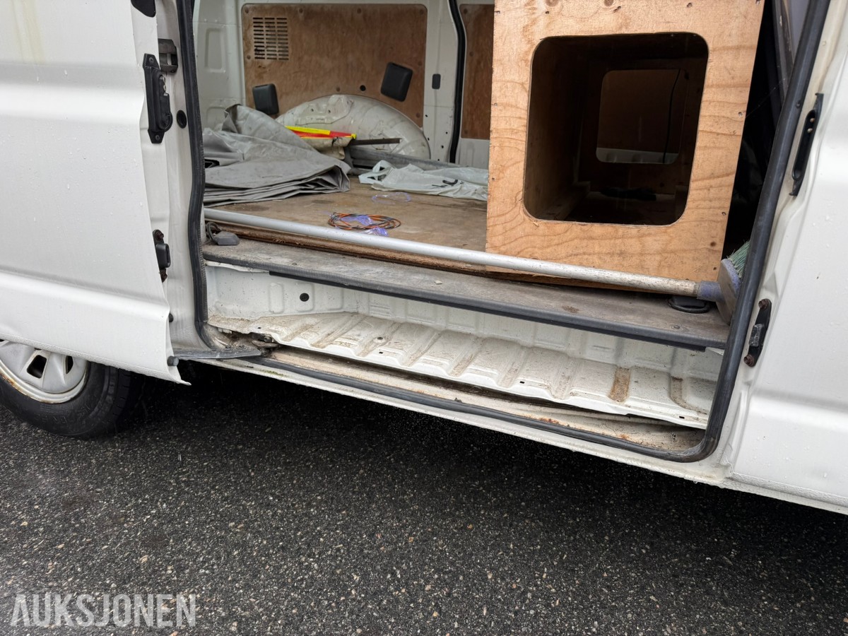 2006 Toyota HIACE 2.5-117 D 4WD - 90000 km - REP OBJEKT