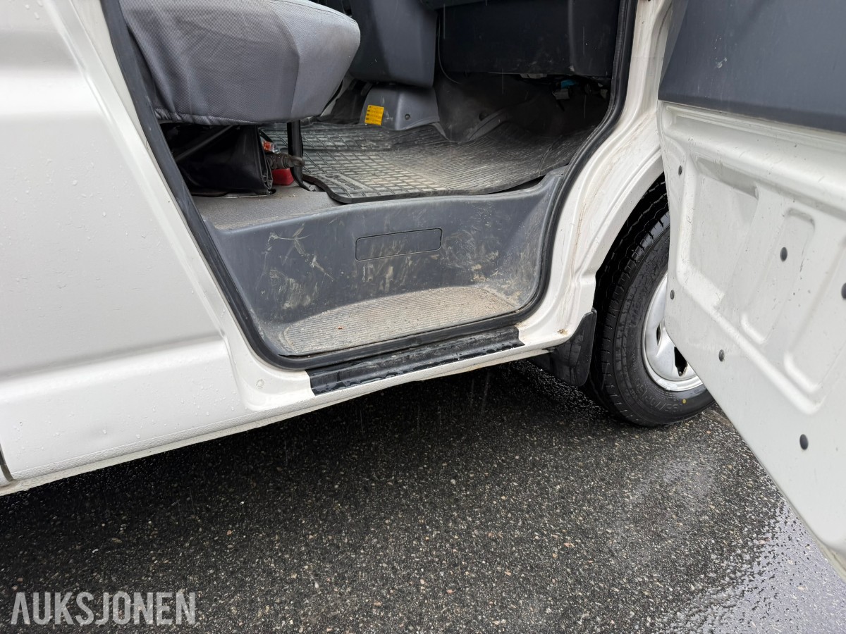 2006 Toyota HIACE 2.5-117 D 4WD - 90000 km - REP OBJEKT