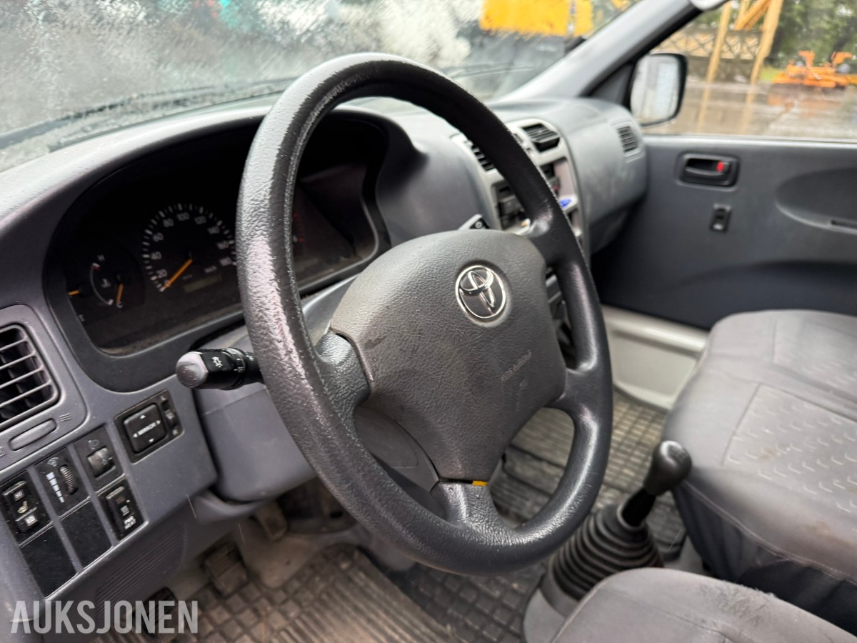 2006 Toyota HIACE 2.5-117 D 4WD - 90000 km - REP OBJEKT