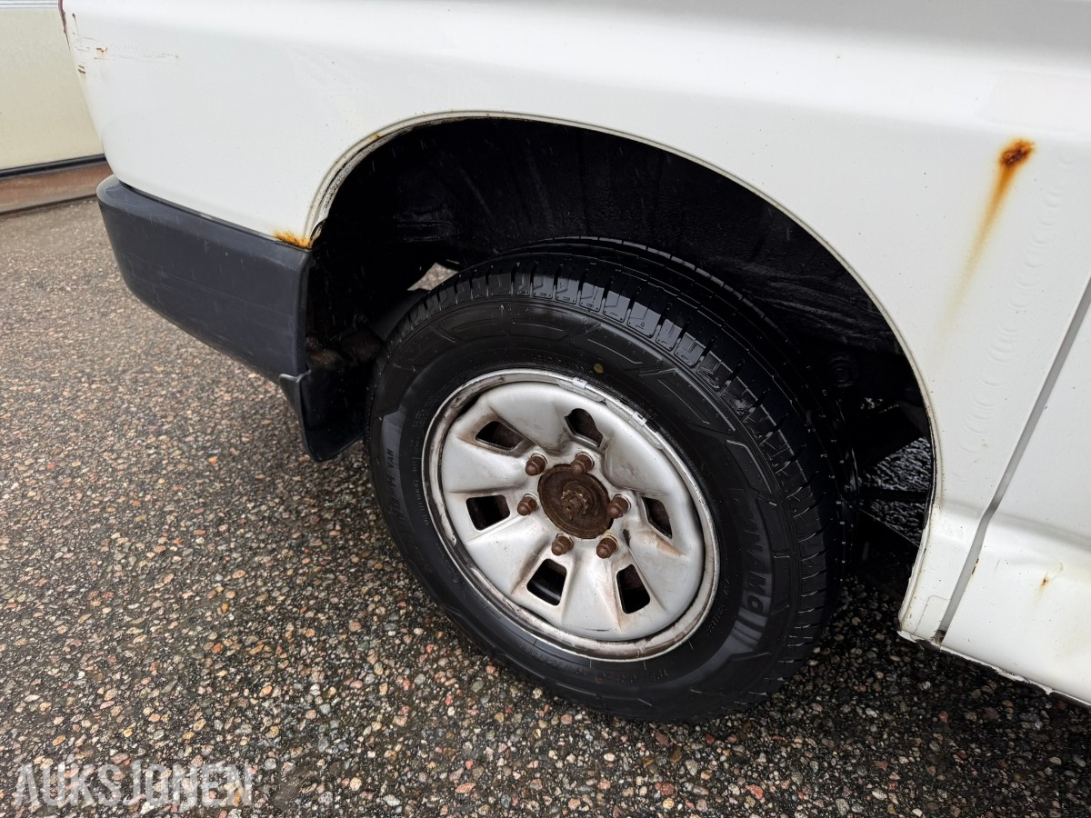 2011 Toyota HIACE 2.5-117 D 4WD - 90992 KM
