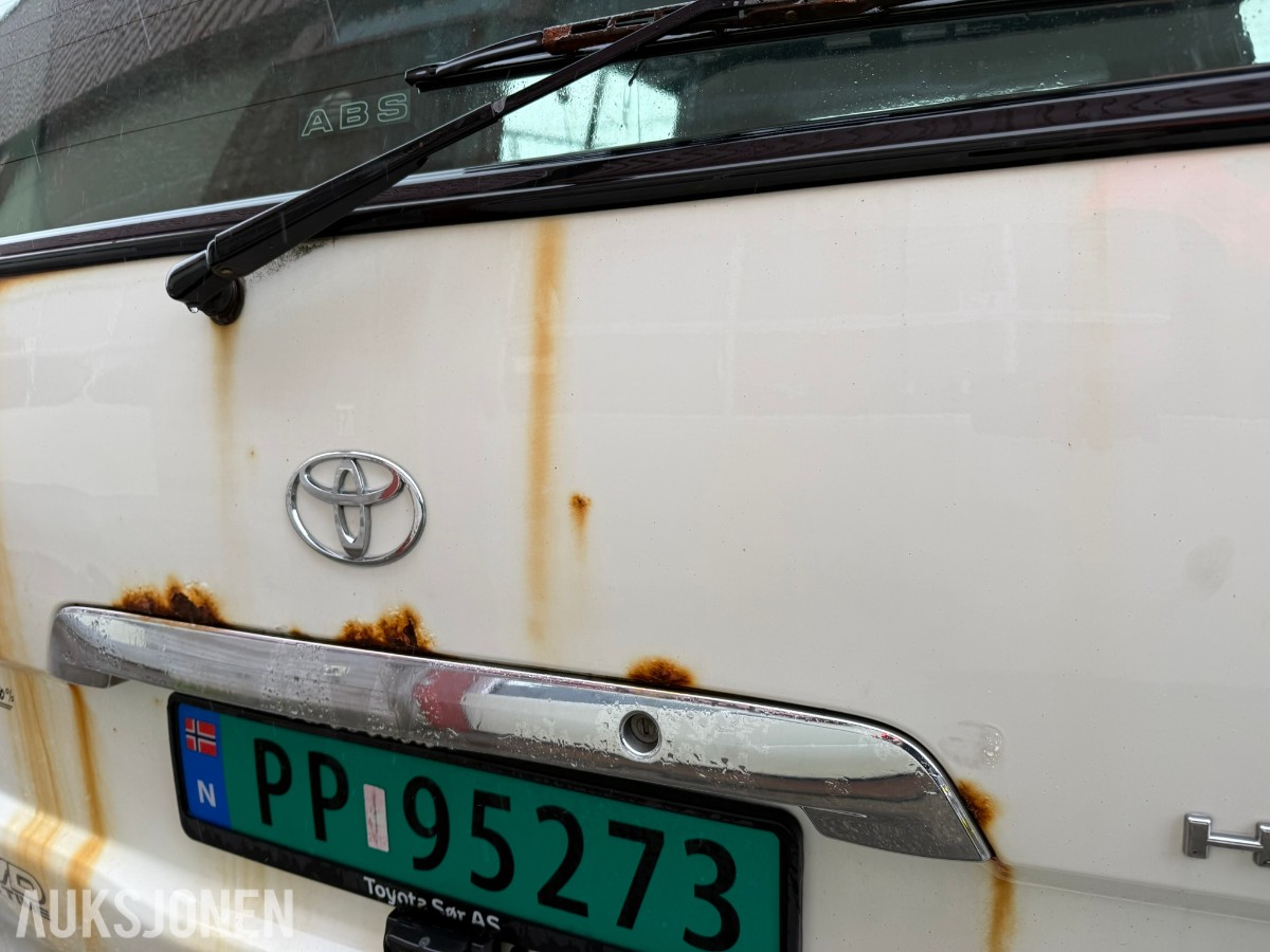 2011 Toyota HIACE 2.5-117 D 4WD - 90992 KM