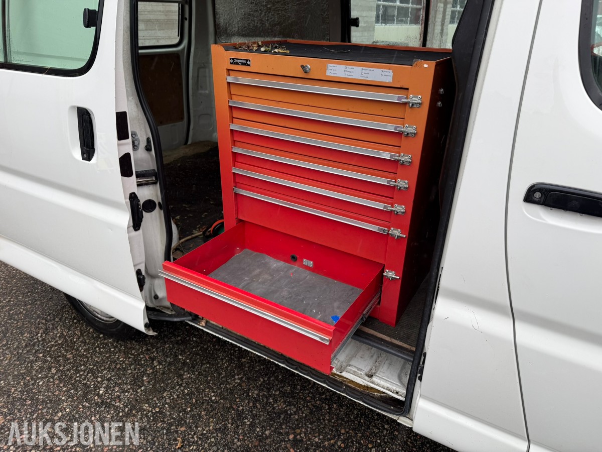 2011 Toyota HIACE 2.5-117 D 4WD - 90992 KM