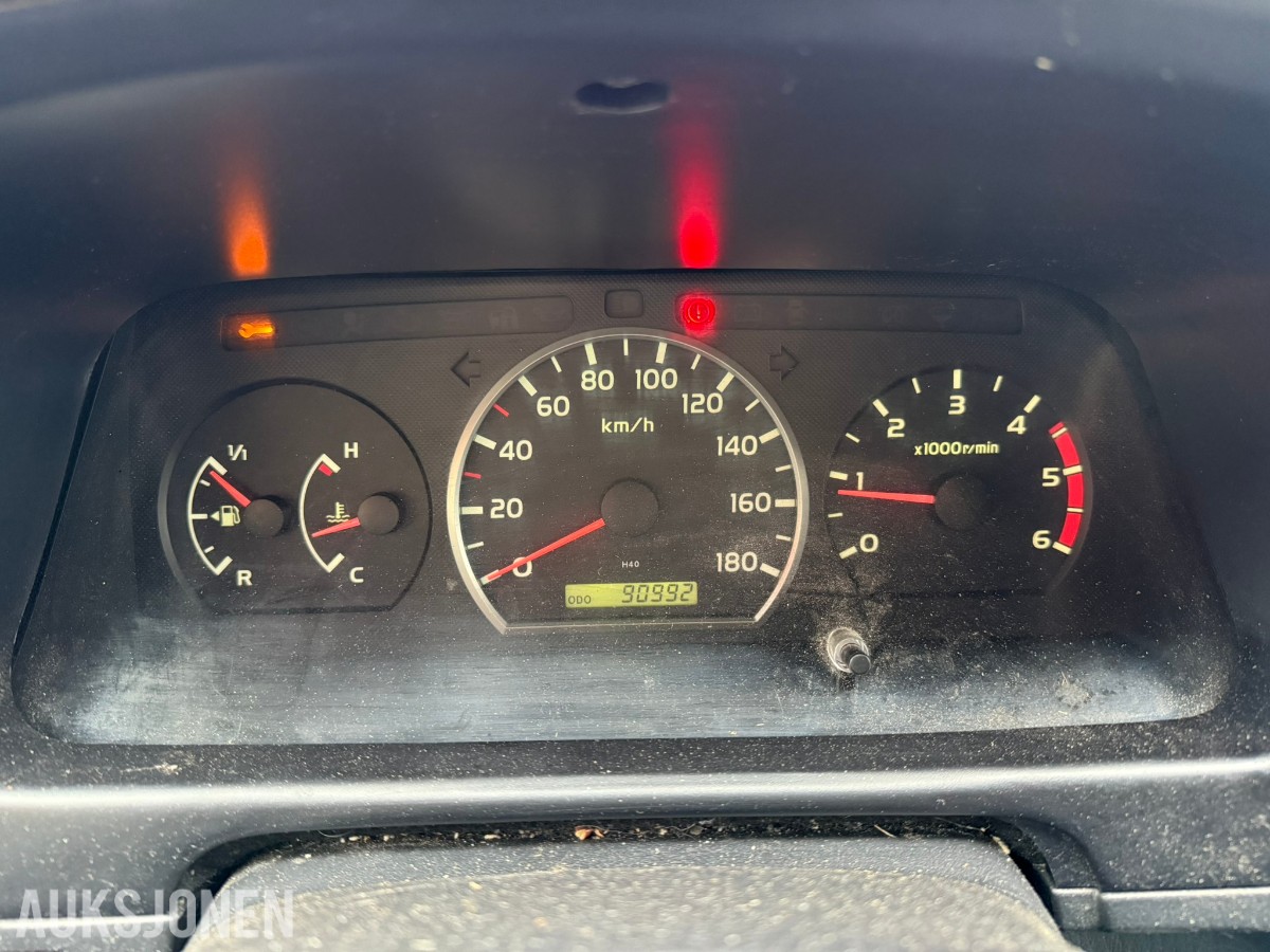 2011 Toyota HIACE 2.5-117 D 4WD - 90992 KM