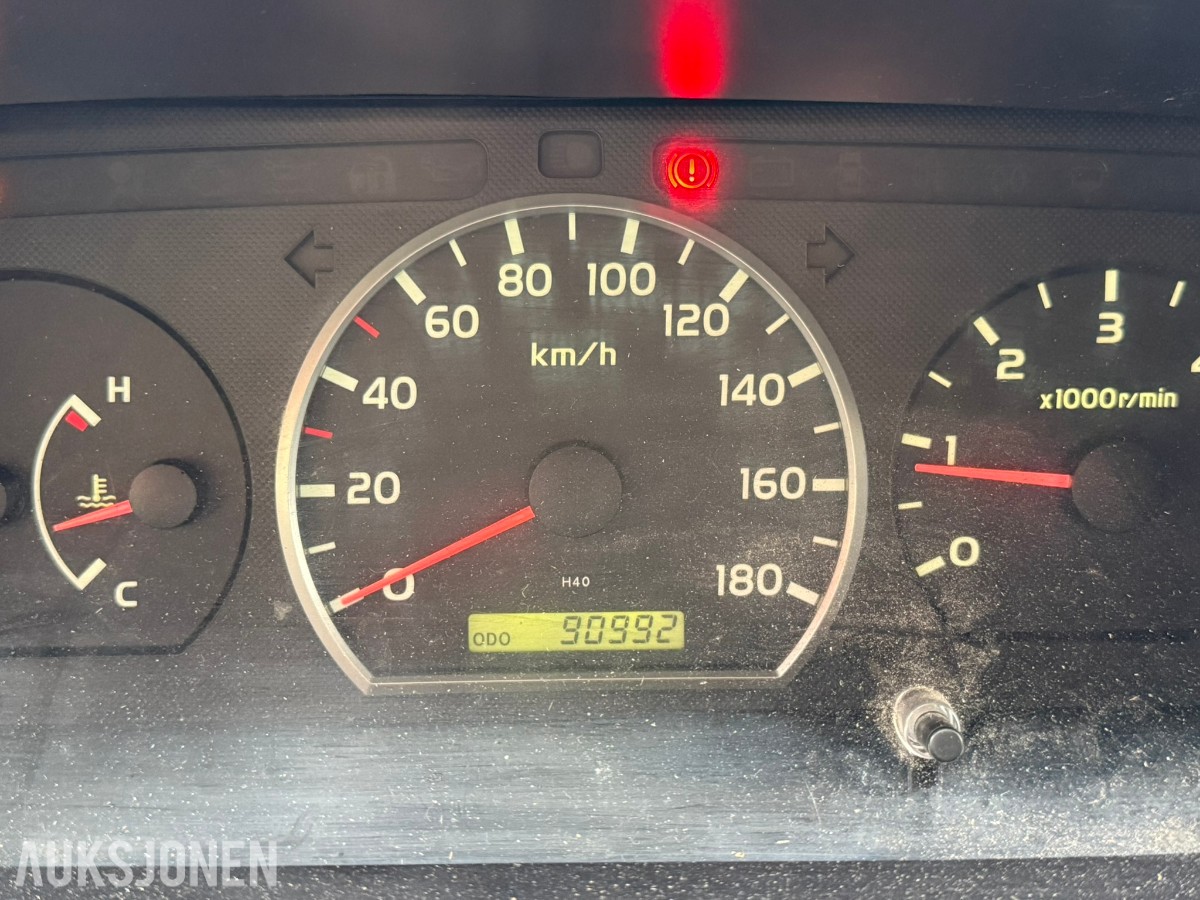 2011 Toyota HIACE 2.5-117 D 4WD - 90992 KM