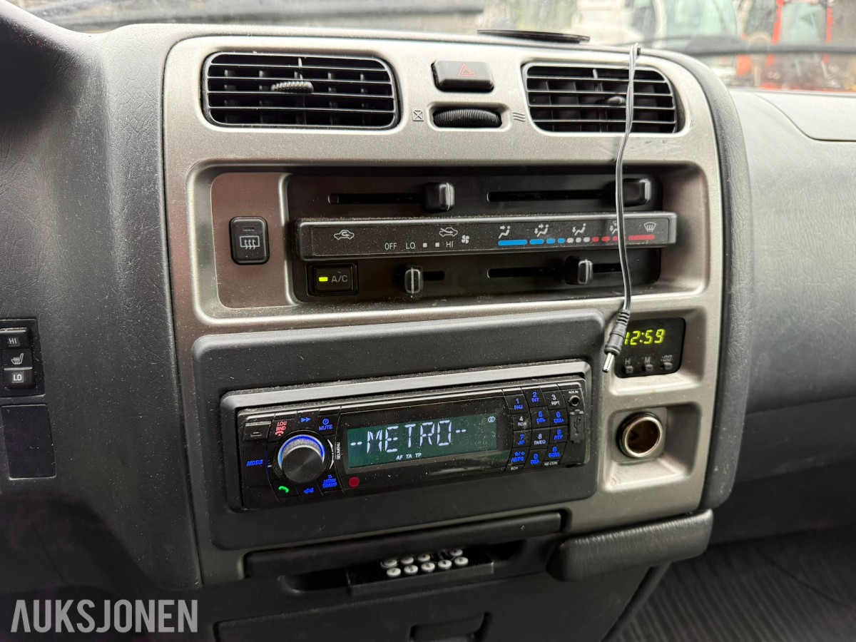 2011 Toyota HIACE 2.5-117 D 4WD - 90992 KM
