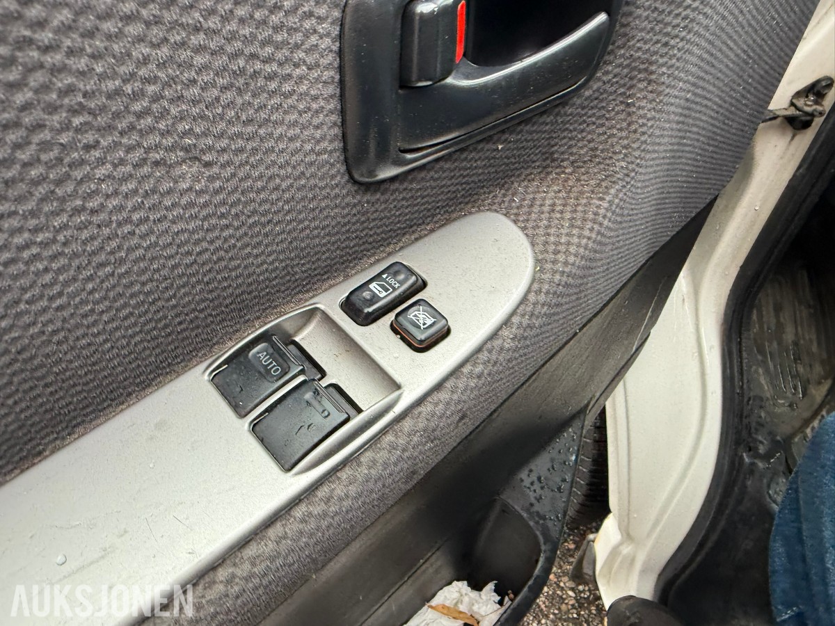 2011 Toyota HIACE 2.5-117 D 4WD - 90992 KM