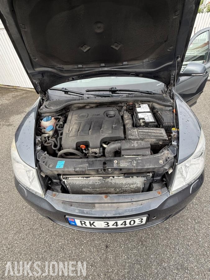 2012 Skoda Octavia 1.6 Diesel 105hk Automat, Cruisekontroll, Hengerfeste