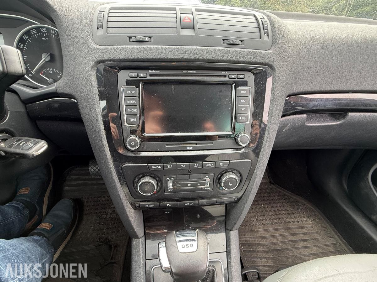 2012 Skoda Octavia 1.6 Diesel 105hk Automat, Cruisekontroll, Hengerfeste