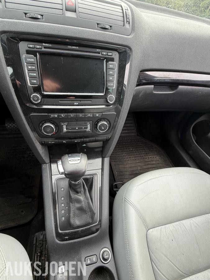 2012 Skoda Octavia 1.6 Diesel 105hk Automat, Cruisekontroll, Hengerfeste
