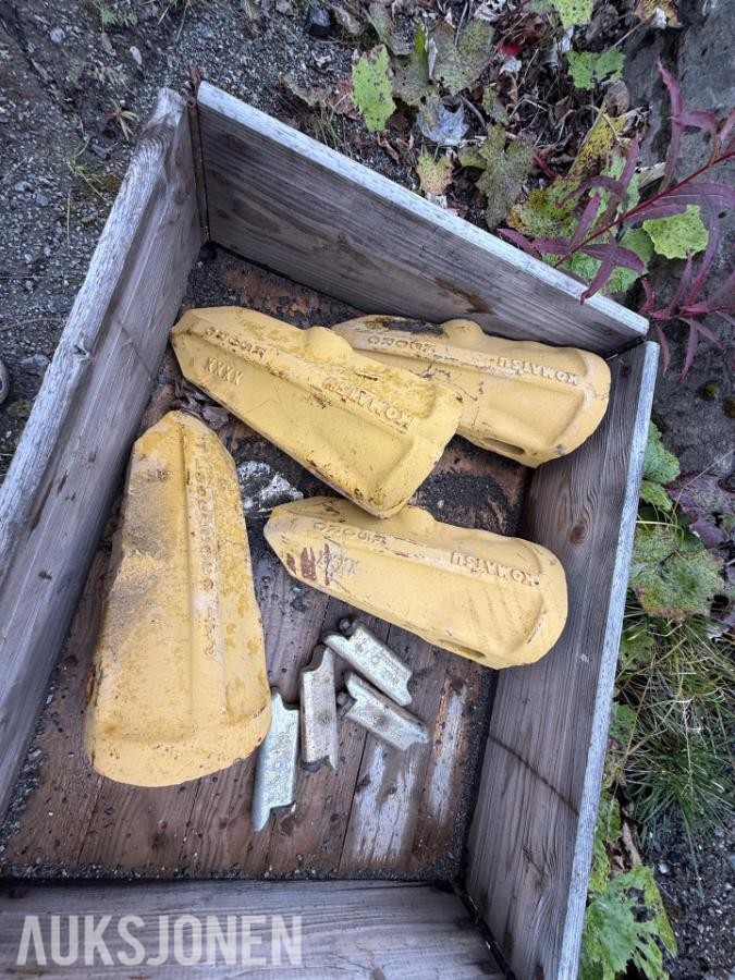 4 Stk nye Komatsu Gravetenner K50RC