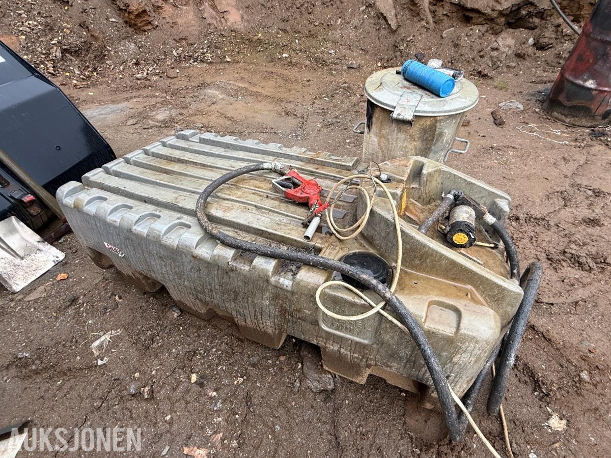 Selecta 400L 12V Dieseltank med pumpe