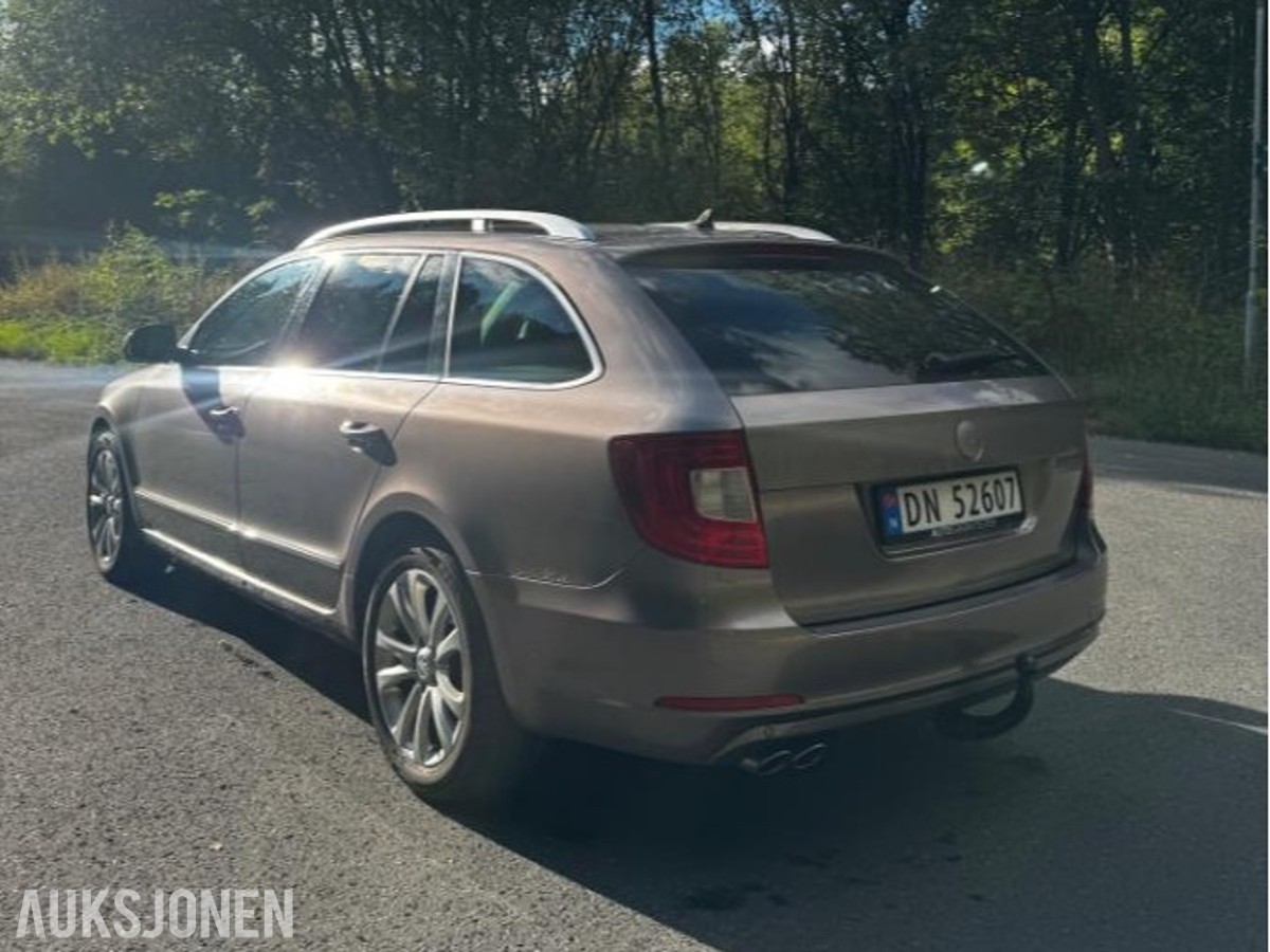 2011 Skoda Superb 2.0 TDI 140hk Automat, Cruisekontroll, Hengerfeste, S+V dekk