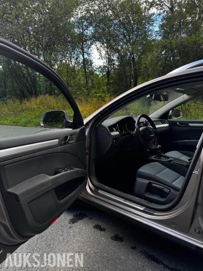 2011 Skoda Superb 2.0 TDI 140hk Automat, Cruisekontroll, Hengerfeste, S+V dekk