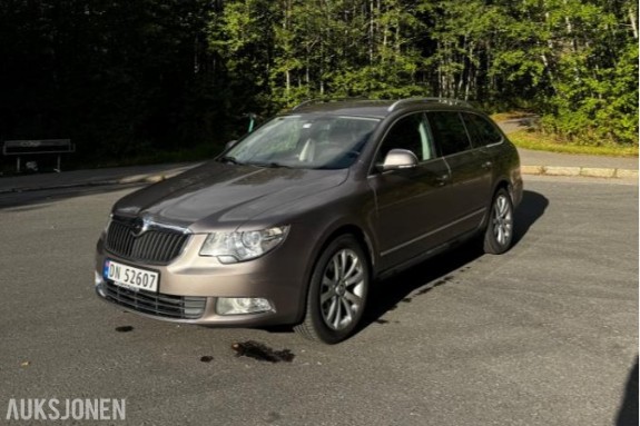 2011 Skoda Superb 2.0 TDI 140hk Automat, Cruisekontroll, Hengerfeste, S+V dekk