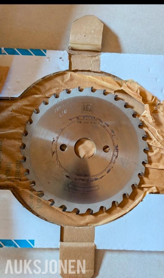 Parti industrisagblad - 19 stk 