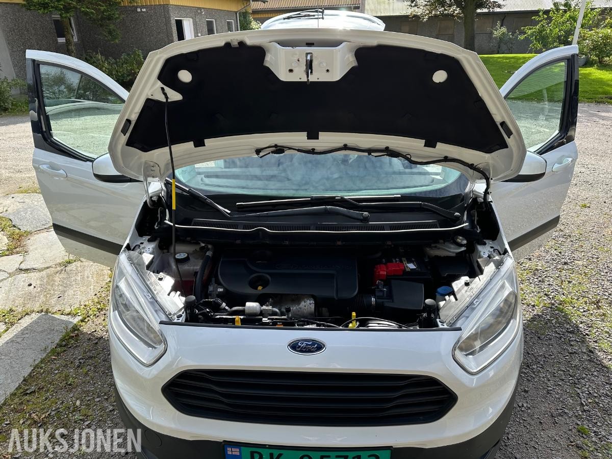 2016 Ford Transit Courier 1.6 Diesel, S+V dekk