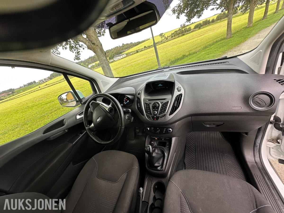2016 Ford Transit Courier 1.6 Diesel, S+V dekk