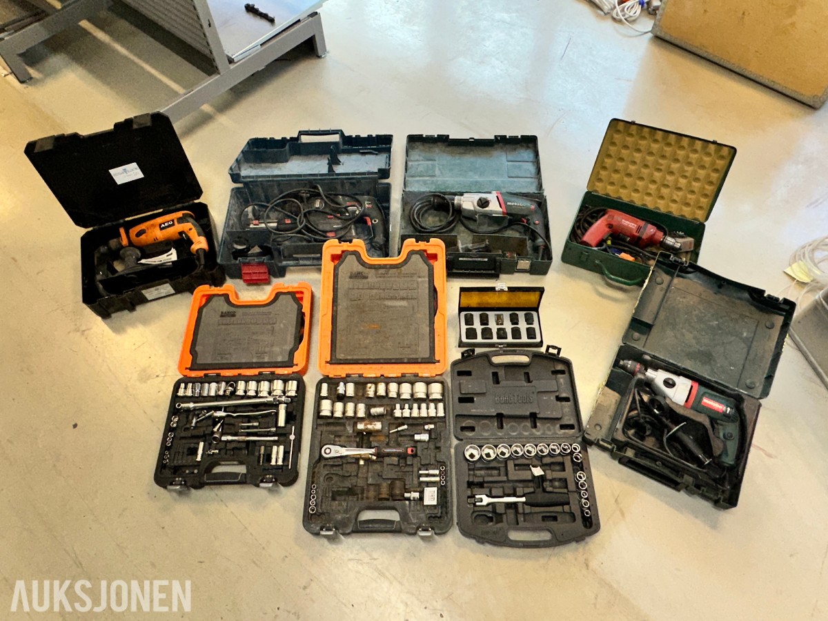 Bosch, Metabo, AEG og Hilti elektroverktøy med pipesett og tilbehør