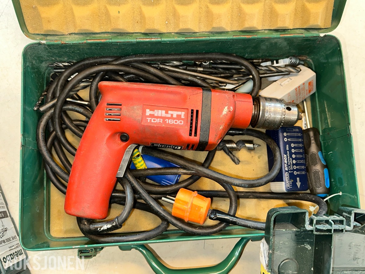 Bosch, Metabo, AEG og Hilti elektroverktøy med pipesett og tilbehør