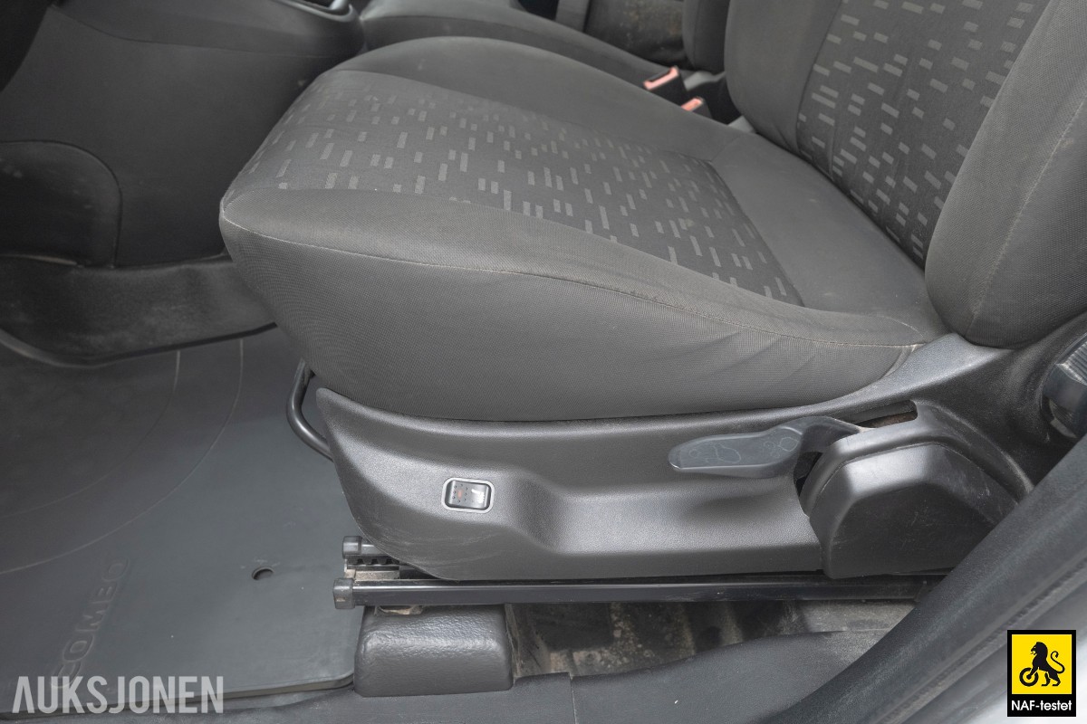 2017 Opel COMBO 1.2 D 95HK HENGERFESTE KLIMA SKYVEDØRER