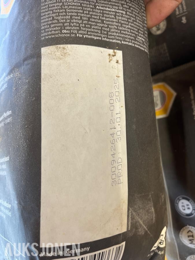 parti med Schönox membran, flislim og tilbehør