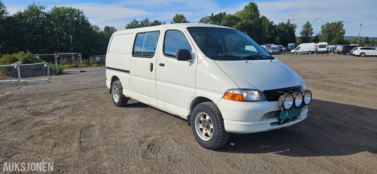 2003 Toyota, HIACE 2.5-102 D 4WD