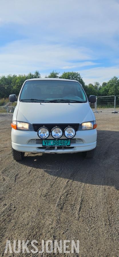 2003 Toyota, HIACE 2.5-102 D 4WD