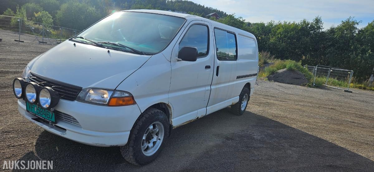 2003 Toyota, HIACE 2.5-102 D 4WD