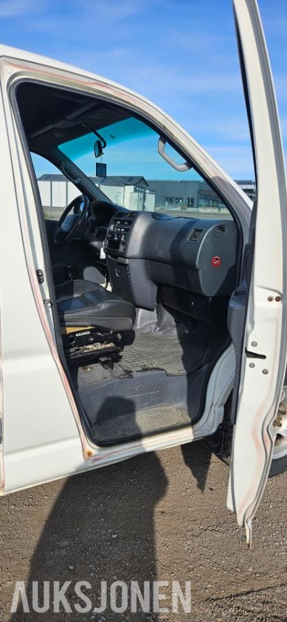 2003 Toyota, HIACE 2.5-102 D 4WD