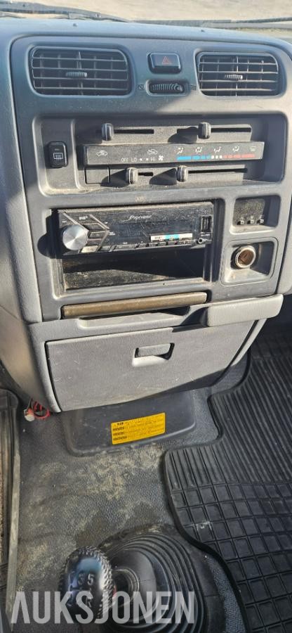 2003 Toyota, HIACE 2.5-102 D 4WD