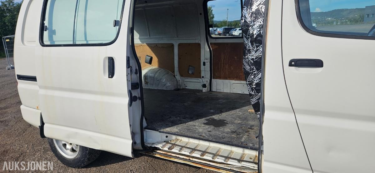 2003 Toyota, HIACE 2.5-102 D 4WD