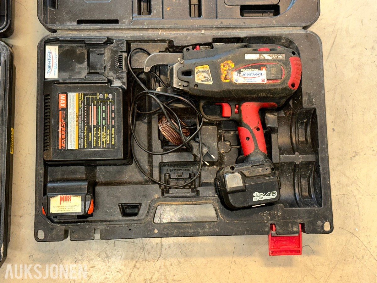 DeWalt, Hitachi og Metabo - elektroverktøy med kofferter og tilbehør