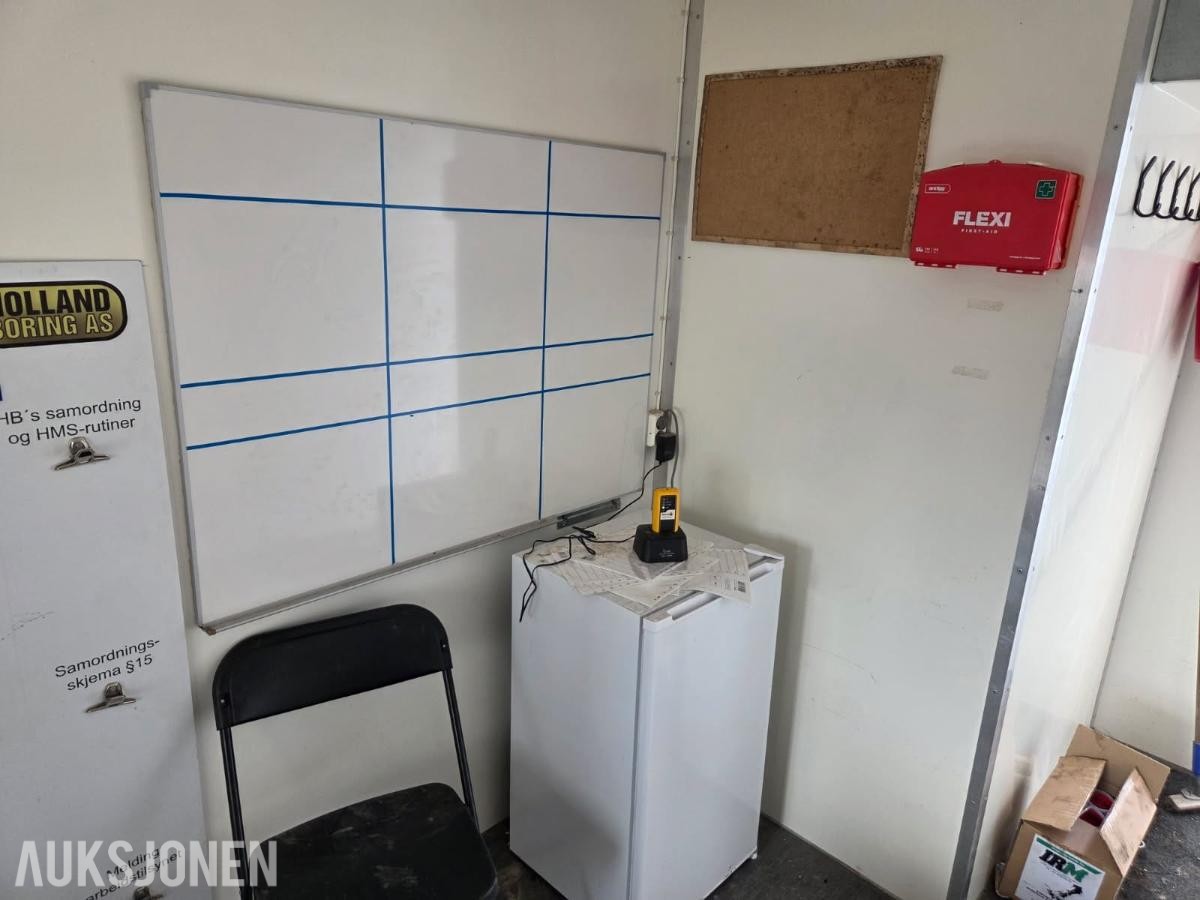 Arnpro mannskapsbrakke, 420 x 230 cm, WC og kontorrom