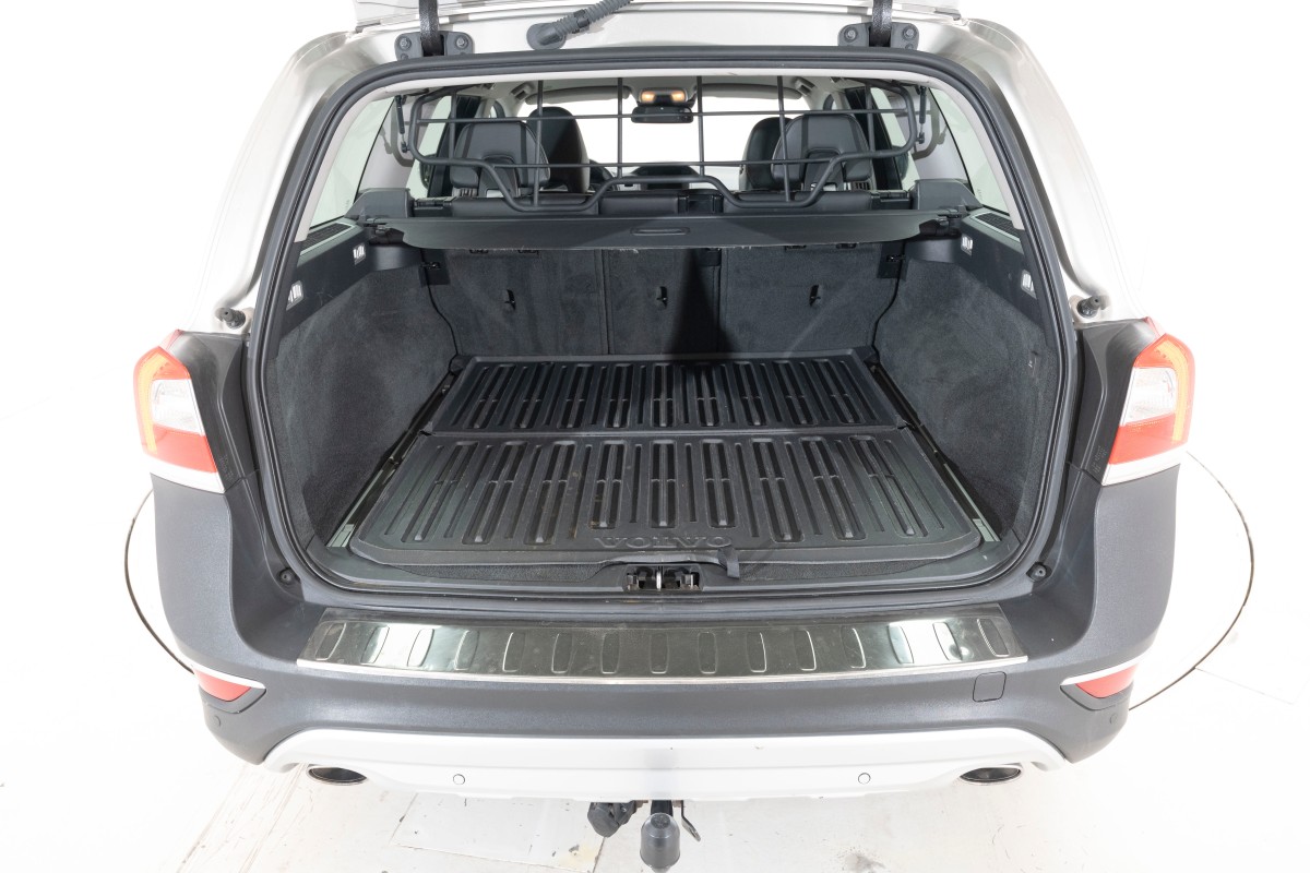 2014 Volvo XC 70 SUMMUM D4 215 HK AWD POLESTAR ACC HENGERFESTE VARMER NAVI BLIS SKINN 