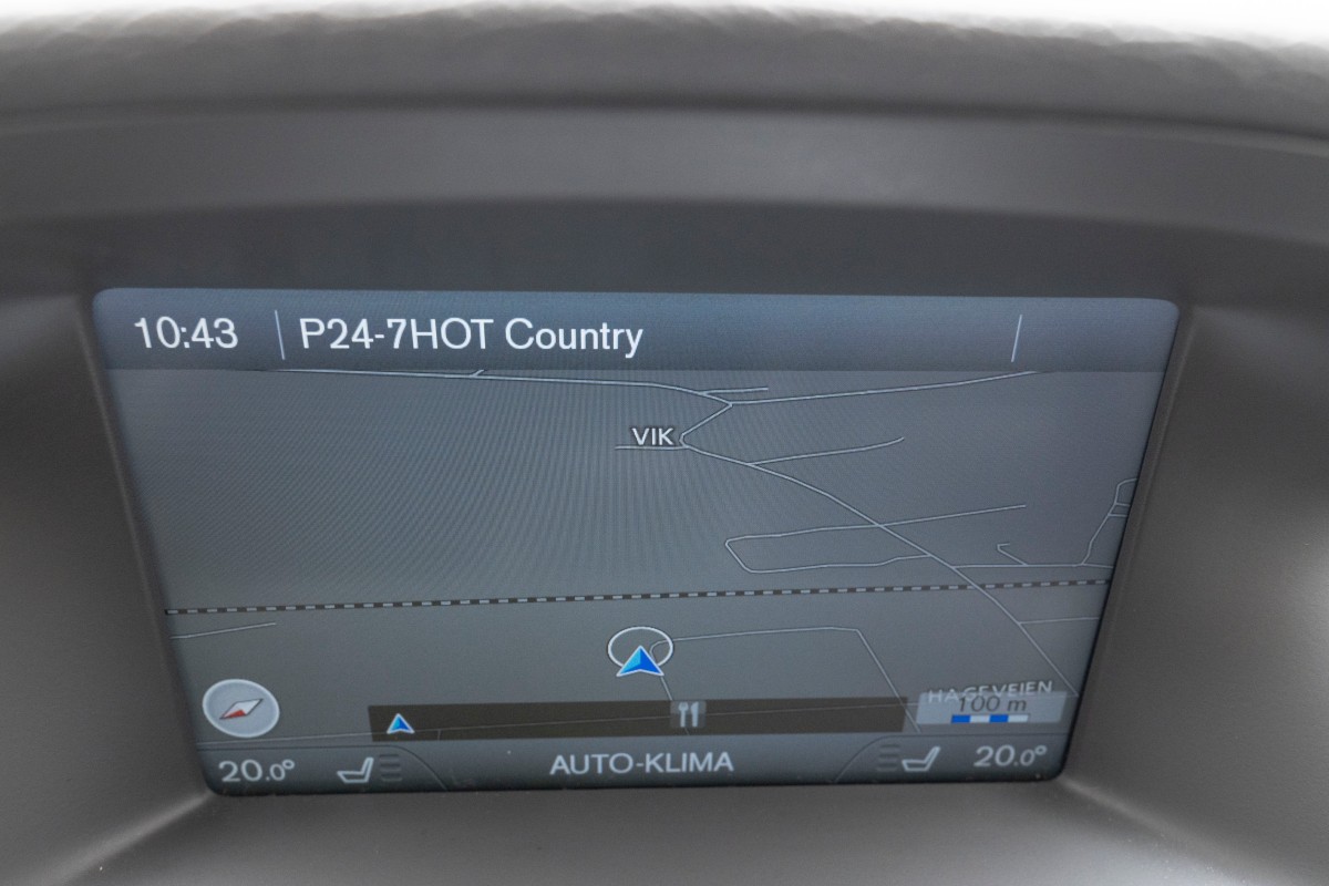 2014 Volvo XC 70 SUMMUM D4 215 HK AWD POLESTAR ACC HENGERFESTE VARMER NAVI BLIS SKINN 