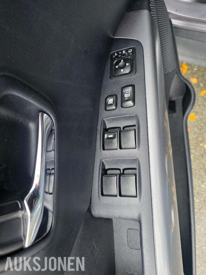 2009 Mitsubishi Outlander, OUTLANDER 2.4i 170HK AUTOMATGIR 4X4 TILHENGERFESTE, 236000km