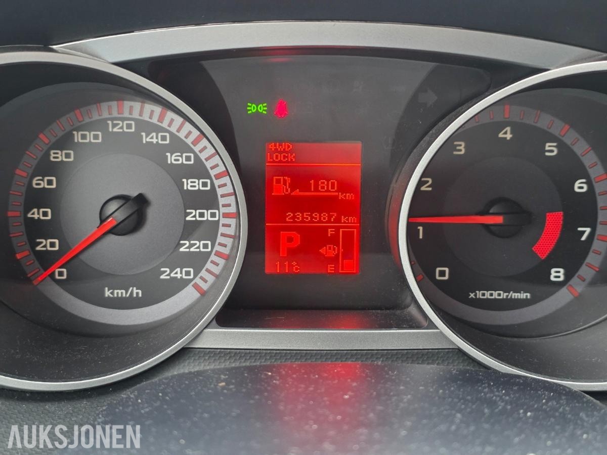 2009 Mitsubishi Outlander, OUTLANDER 2.4i 170HK AUTOMATGIR 4X4 TILHENGERFESTE, 236000km