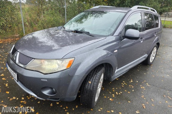 2009 Mitsubishi Outlander, OUTLANDER 2.4i 170HK AUTOMATGIR 4X4 TILHENGERFESTE, 236000km