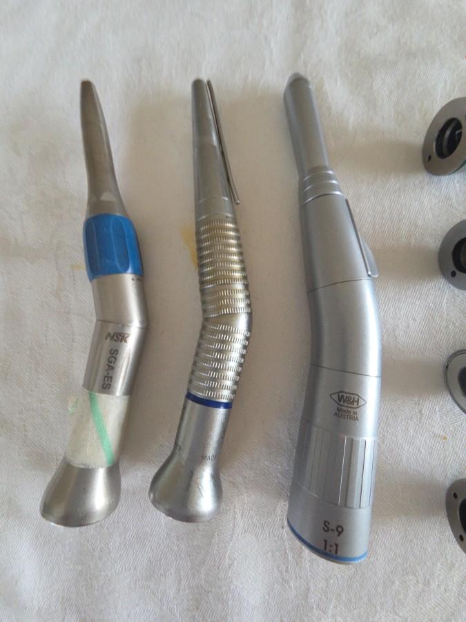 Parti med 10 dentale hånd- og vinkelstykker – KaVo, NSK, W&H, Nobel Biocare og Aesculap